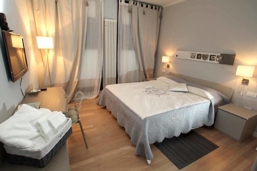 Hotel Bed In Bo Saragozza Boloňa Exteriér fotografie